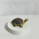 সাউথ ইন্ডিয়ান পিতল এবং স্টোনের কাজ করা কচ্ছপ - ৪ ইঞ্চি - ৩৪০ গ্রাম