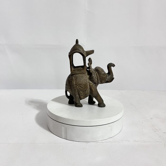 পিতলের অ্যান্টিক ছোটো হাতি - পুরনো - ৬০০ গ্রাম - ৪ ইঞ্চি - Image 1