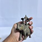 পিতলের অ্যান্টিক ছোটো হাতি - পুরনো - ৬০০ গ্রাম - ৪ ইঞ্চি - Image 7